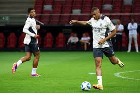 在数月的调 在数月的调